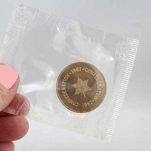 1867-1967 CANADA CENTENNIAL CONFEDERATION COMMEMORATIVE COIN UNCIRCULATED,